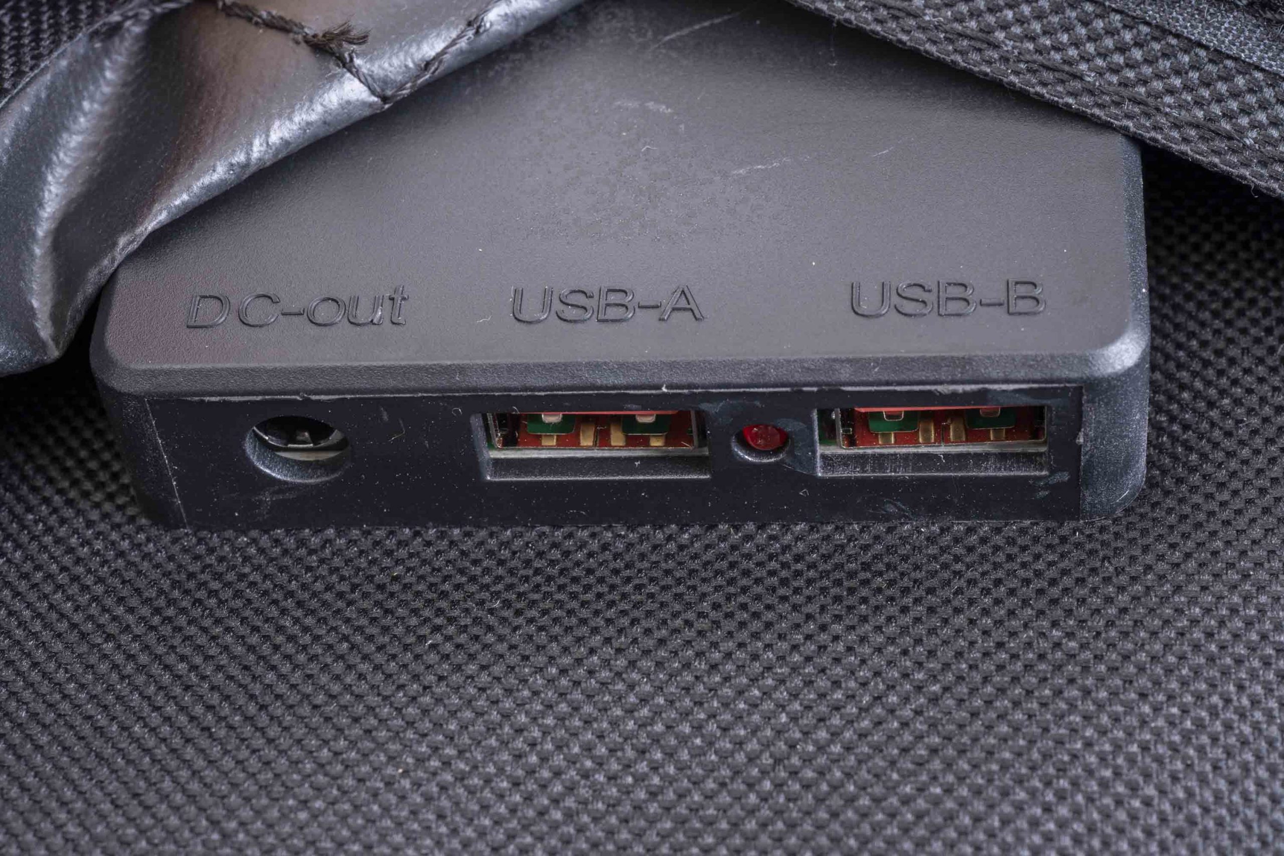 Сонячна панель 30W, складана, 4 сегменти