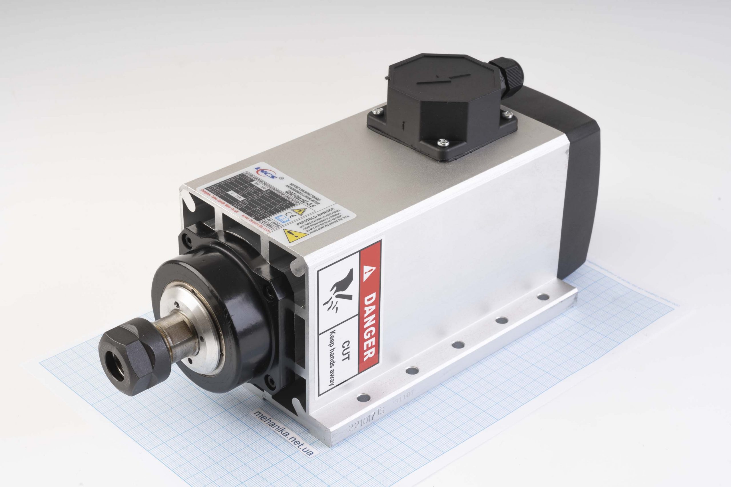 Шпиндель GDZ-105x102-3.5 (3.5kW, 105x102 мм), цанга ER20, з повітряним охолодженням