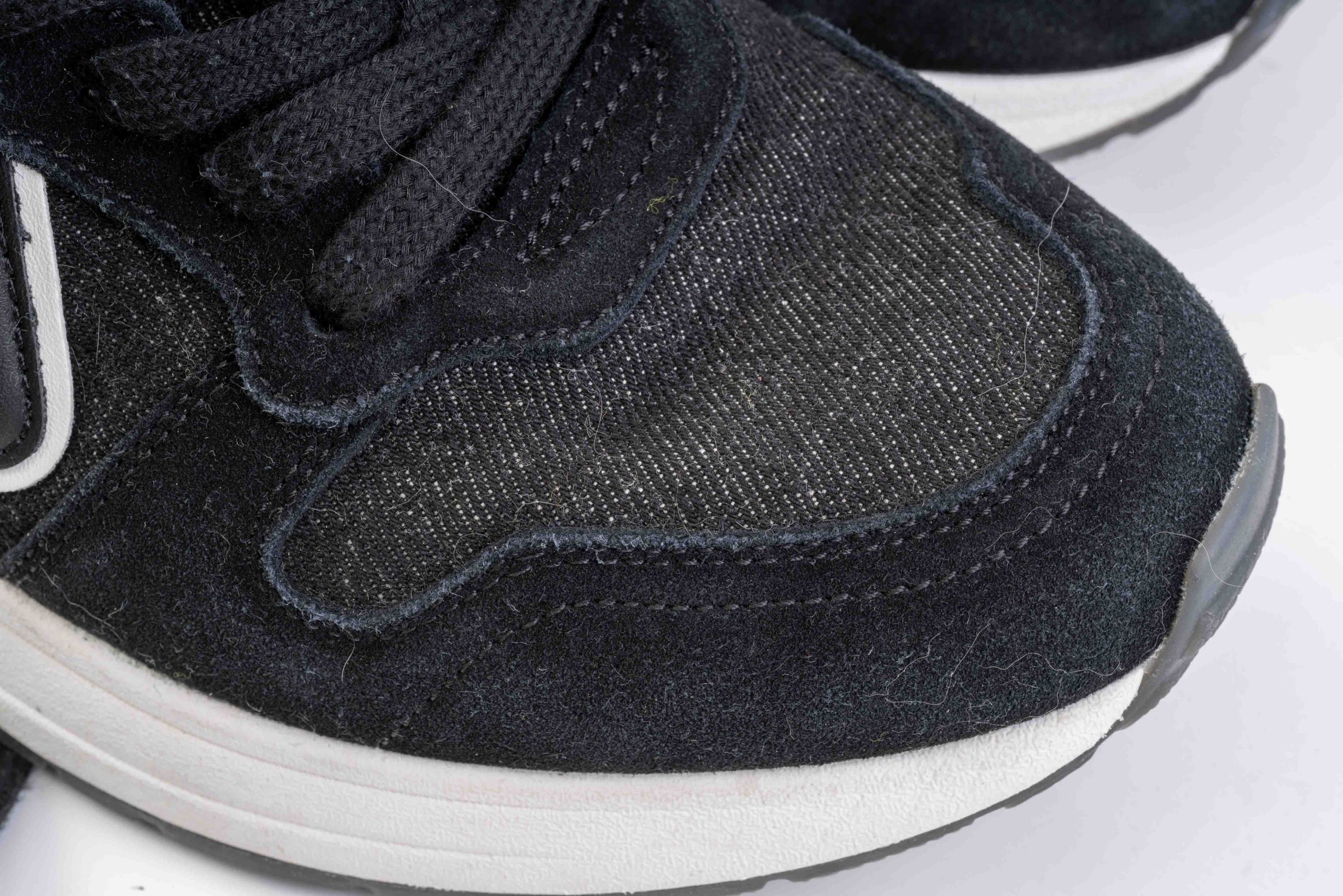 Чоловічі кросівки Levi's Charge 235896-1975-59 розмір 43 (устілка 28 см)