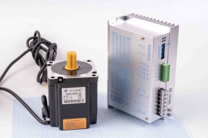 Кроковий двигун з енкодером Nema34(86) Times Brilliant 86HCY98AL3S 7.5Nm, 2.1А + гібридний серводрайвер DM3522B, кабель 200 см