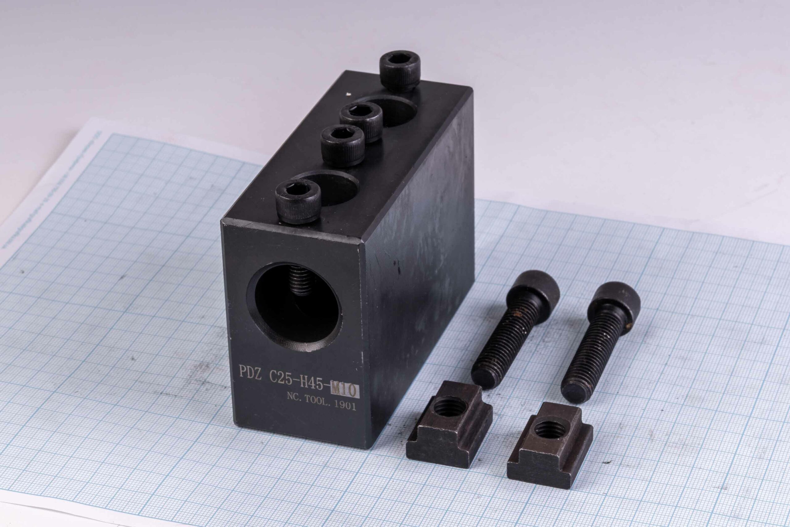 Тримач осьового інструменту C25-H45-M10-50